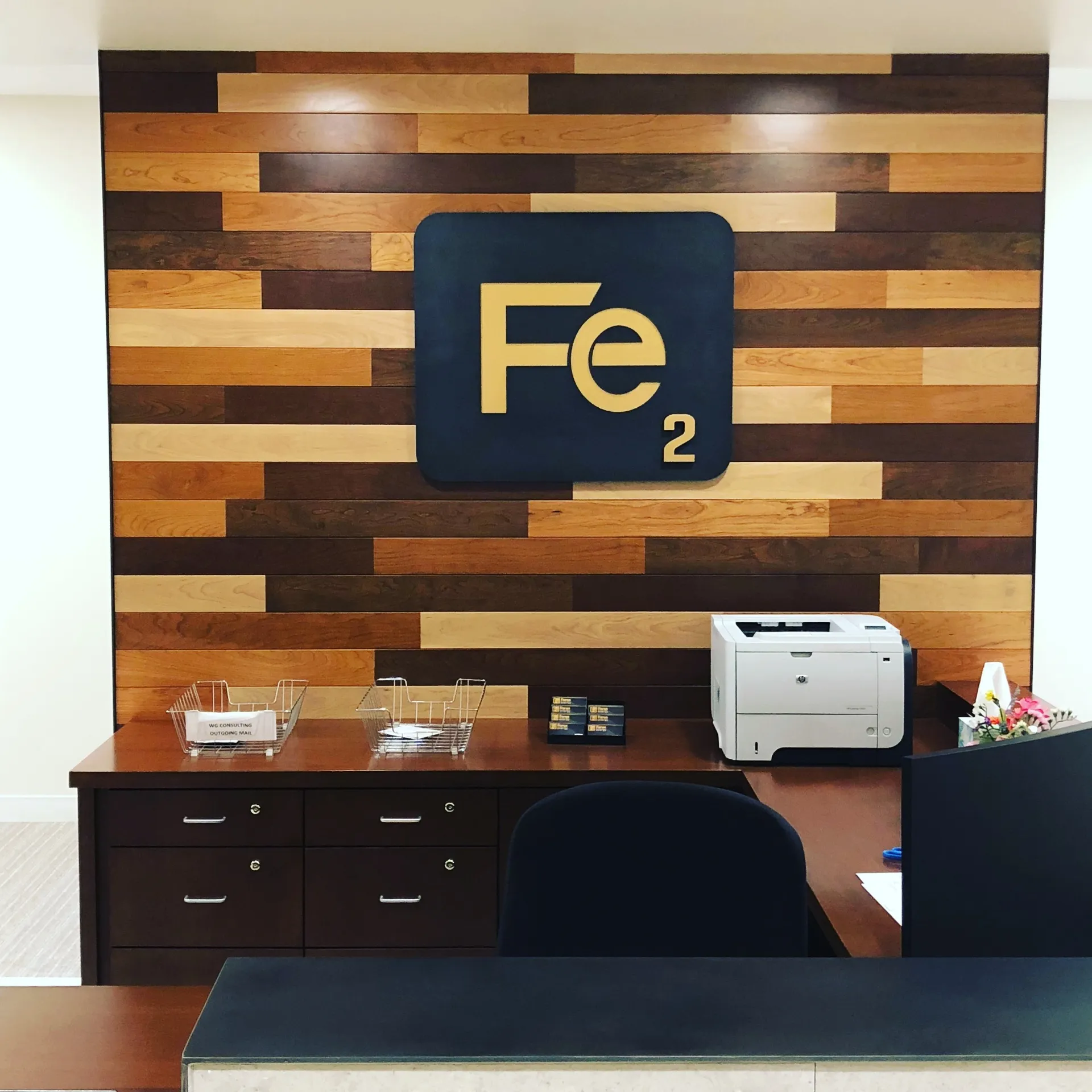 Fe2 Wood Wall