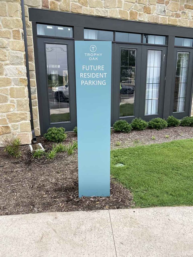 Trophy Oak future resident parking sign